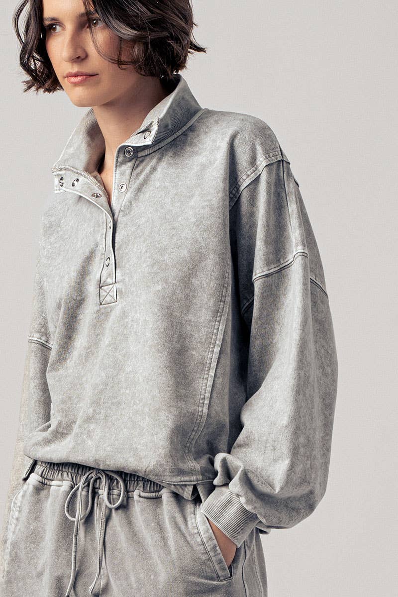 Vintage Wash Snap-Front Sweatshirt- Grey (S-M-L)