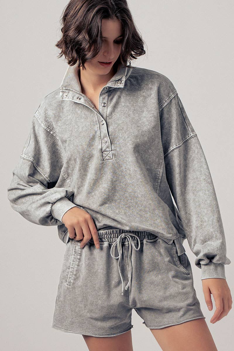 Vintage Wash Snap-Front Sweatshirt- Grey (S-M-L)