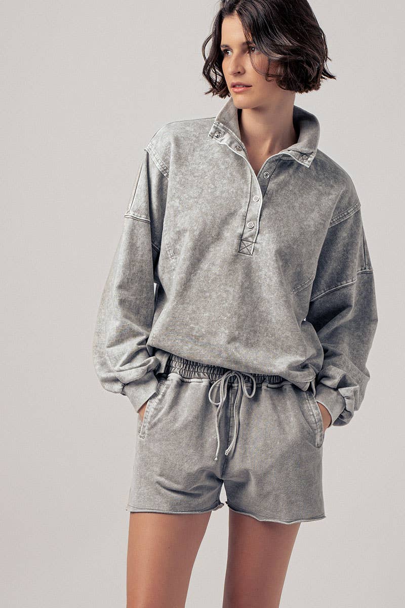 Vintage Wash Snap-Front Sweatshirt- Grey (S-M-L)