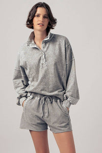 Vintage Wash Snap-Front Sweatshirt- Grey (S-M-L)
