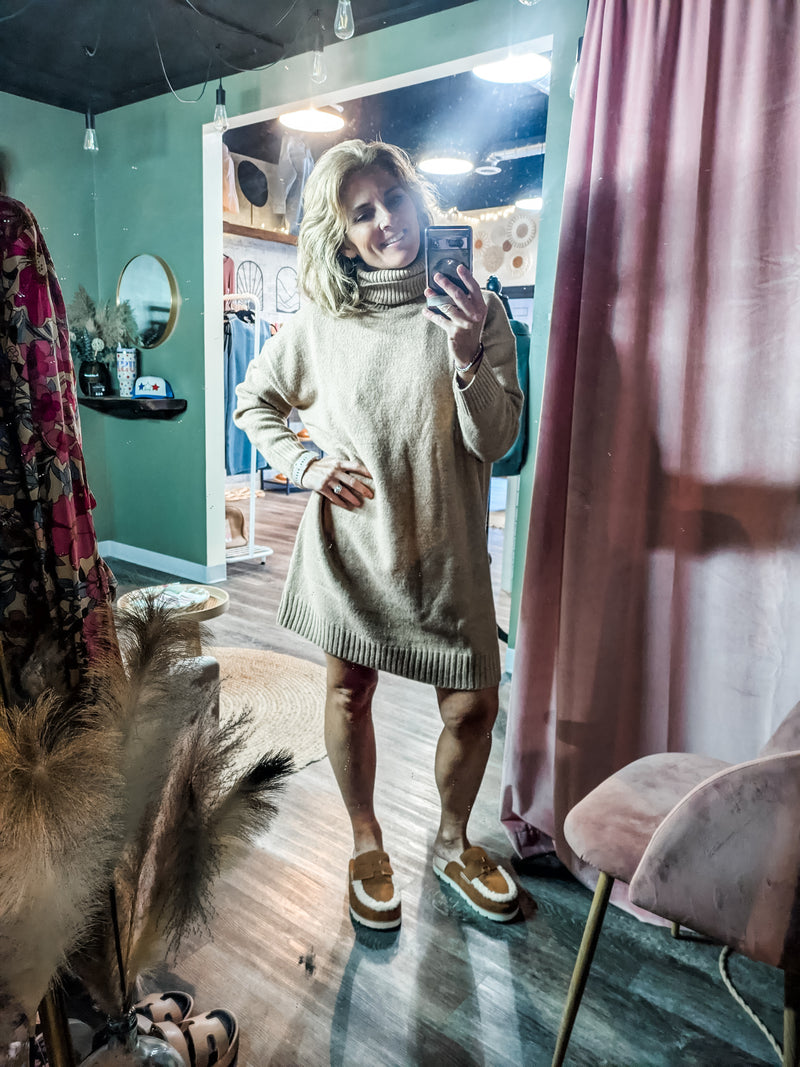 THICK TURTLENECK SWEATER DRESS (S-M-L)