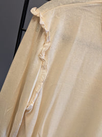 Cream Ruffle Top (S-M-L)